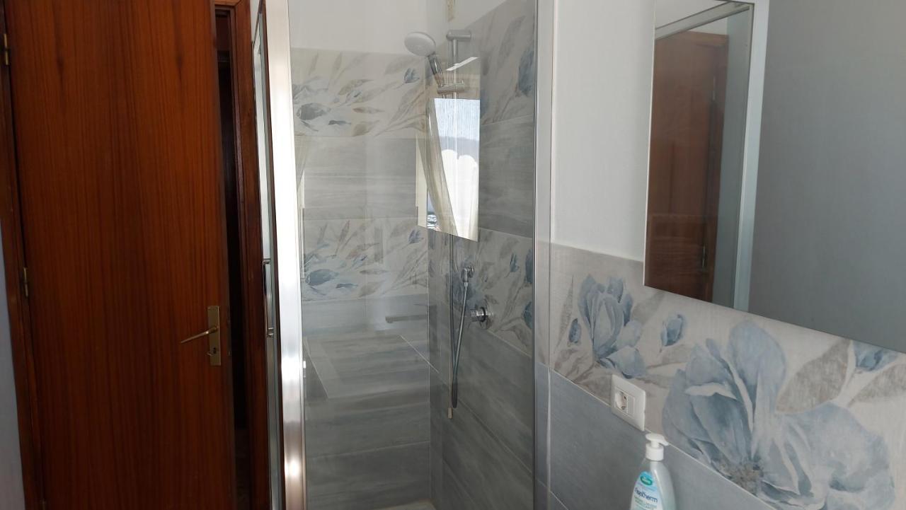 Casa Floridea -Mediterranea Sicilia Apt チェファル エクステリア 写真