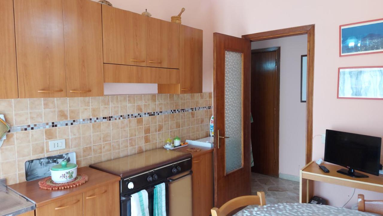Casa Floridea -Mediterranea Sicilia Apt チェファル エクステリア 写真
